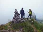 65 In vetta ai Tre Pizzi (cima nord, 22153 m)